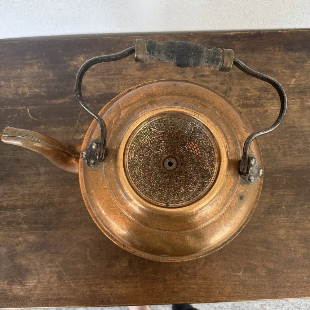 Antique Hammered Copper‎ Tea Kettle Wood Handle Ornate Lid Vintage Large